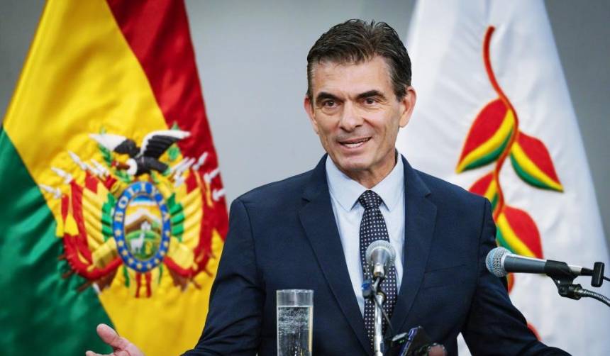 Rodrigo Paz recibe el 65% de aprobación en su primer mes de Gobierno 