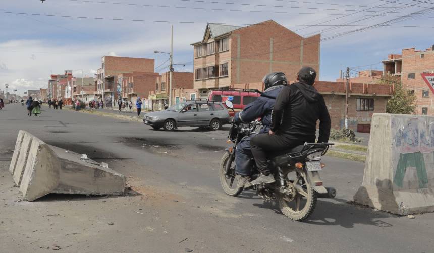 Bolivia sufre el día 43 de bloqueos: ABC reporta 86 rutas cortadas en seis departamentos