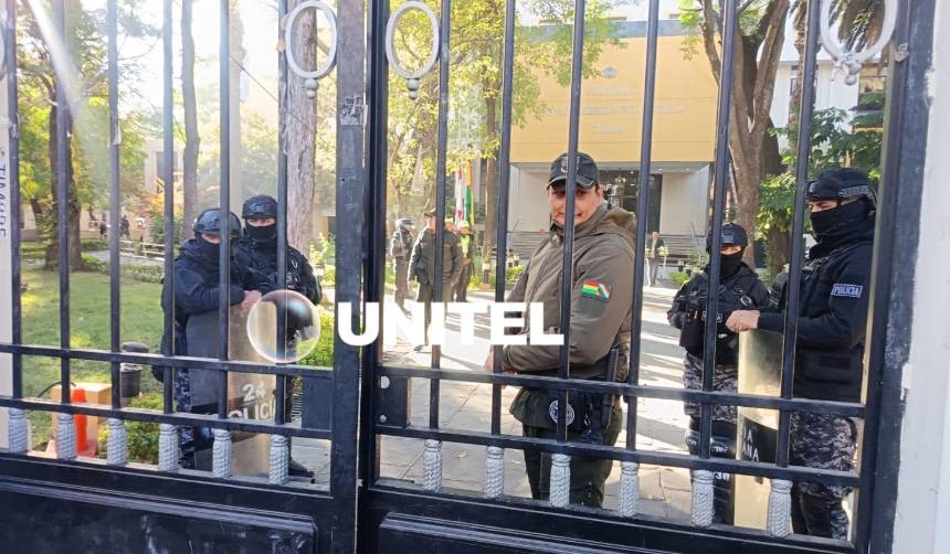Tribunal declara rebelde a Evo por el caso trata tras iniciar juicio en su contra