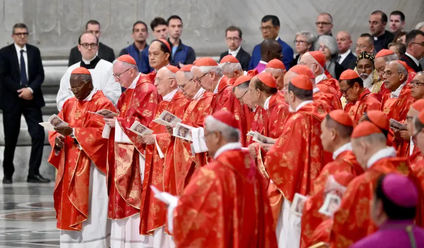 Misa previa al cónclave: El cardenal decano pide “el papa que la humanidad necesita en este momento tan difícil”