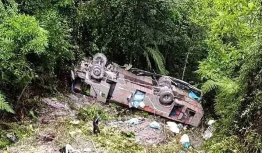 Trágico accidente en la ruta a Apolo: El chofer del bus está detenido y tiene 22 de años