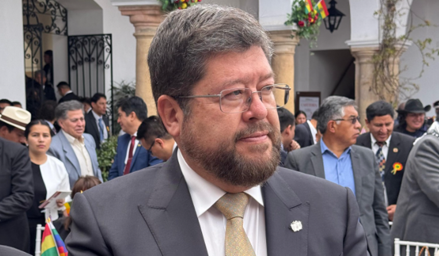 “Reducir la liquidez es recesivo”, dice Samuel y advierte sobre riesgo de estanflación en Bolivia