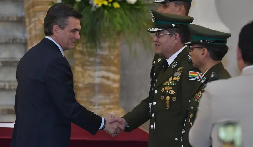 Adrián Javier Álvarez es posesionado como nuevo comandante general de la Policía Boliviana