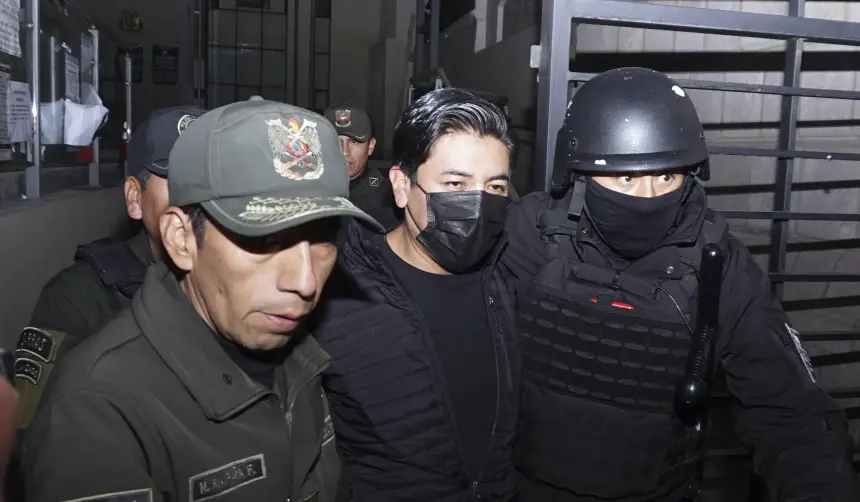 Pumari irá a audiencia este viernes: “Estamos preparando documentación para que no nos traben la libertad”, dice su esposa