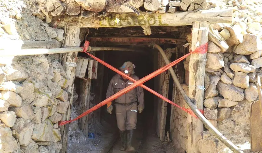 Comibol alista entrega de 41 bocaminas cerradas sobre la cota 4.400 para preservar el Cerro Rico de Potosí