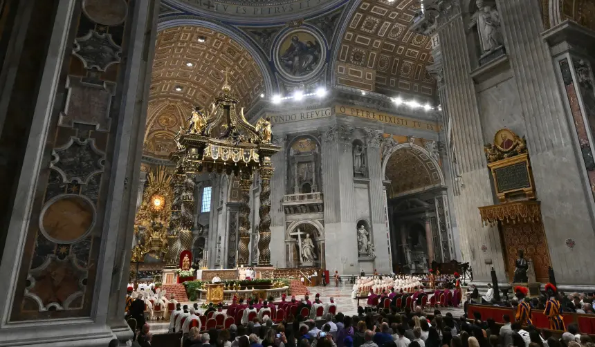 El Vaticano concluye los nueve días en memoria del papa Francisco y se encamina al cónclave