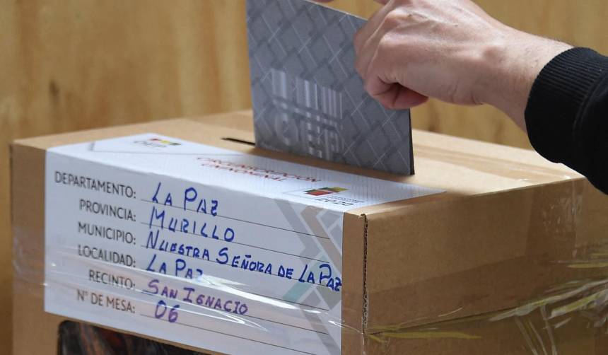 TSE califica de “infundadas” las denuncias de supuesto fraude y advierte intento de afectar la segunda vuelta