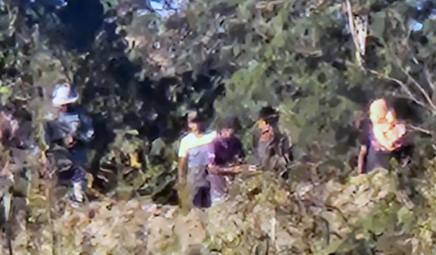 Denuncian que al menos 25 personas están retenidas en Santa Rita por un grupo armado; hay al menos un herido