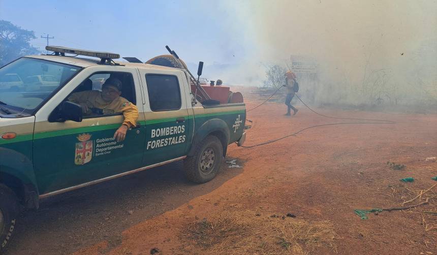 Gobierno reporta cinco incendios forestales en Bolivia, todos se concentran en Santa Cruz