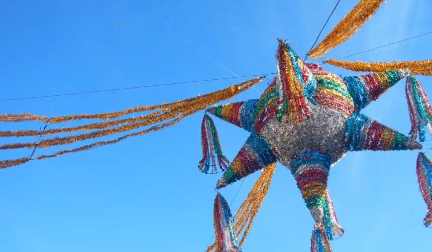 Indignación por piñatas rellenas con animales vivos y que eran reventadas por niños 