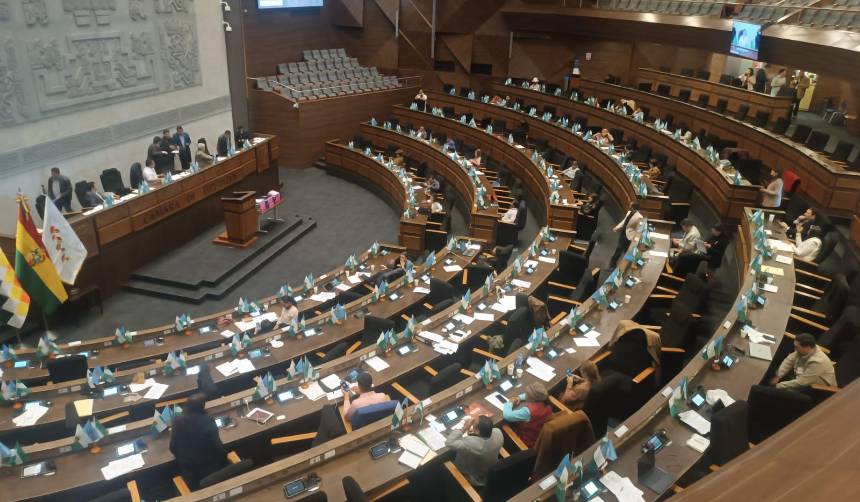 Caso maletas: Diputados reinstalan tratamiento del informe final de la comisión