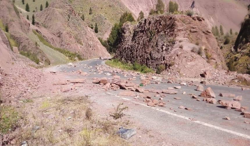 Muere un profesor que caminaba varios kilómetros para atravesar bloqueos y dar clases