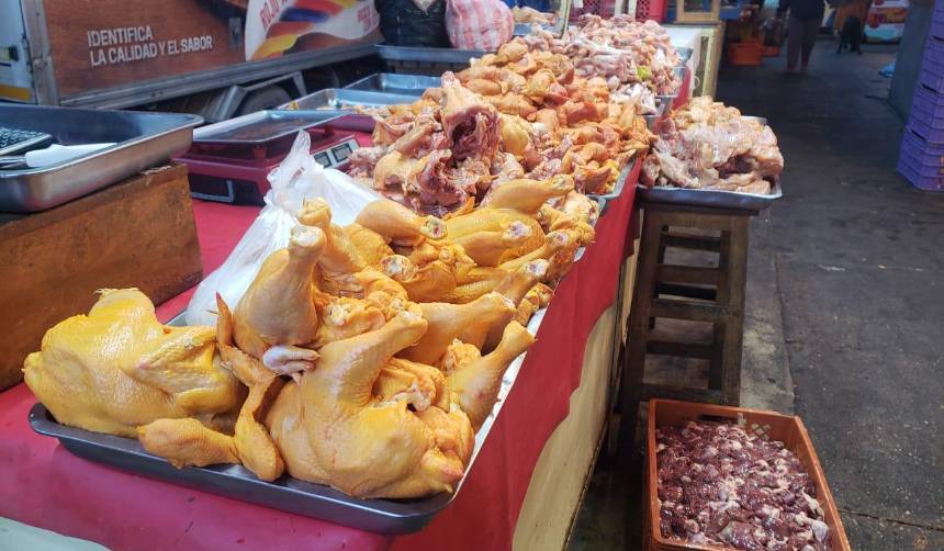 Bloqueos: Habrá “pérdidas millonarias e irreversibles”, advierten pequeños y medianos productores de pollo