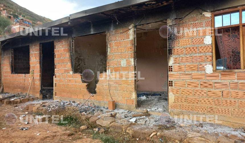 Linchan a un hombre acusado de robos y queman su vivienda en Cochabamba