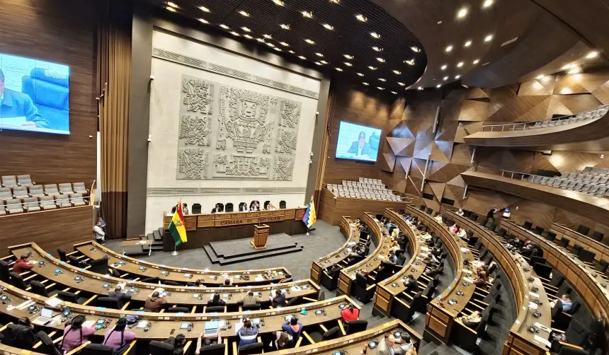 Bancadas de Creemos y CC confirman que van al diálogo convocado por el presidente de Diputados