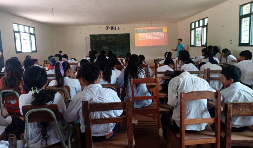 ¿Habrá clases virtuales en Santa Cruz este lunes? Esto dice la Dirección de Educación