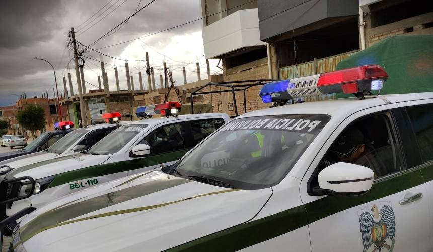Policías de Bolivia y Perú coordinan operativos en la frontera contra el contrabando y autos indocumentados