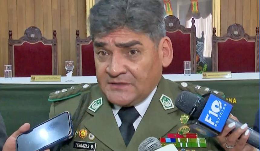“La corrupción ha hecho de que la imagen institucional quede muy denigrada”, dice el nuevo comandante de La Paz