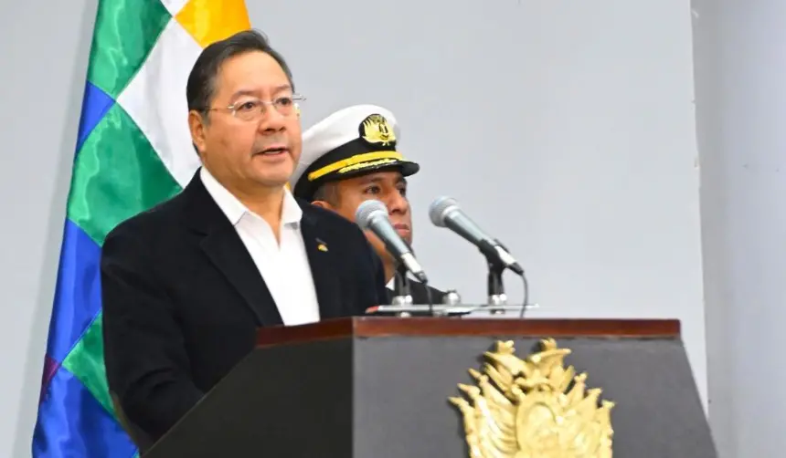 En Vivo: Luis Arce brinda conferencia de prensa