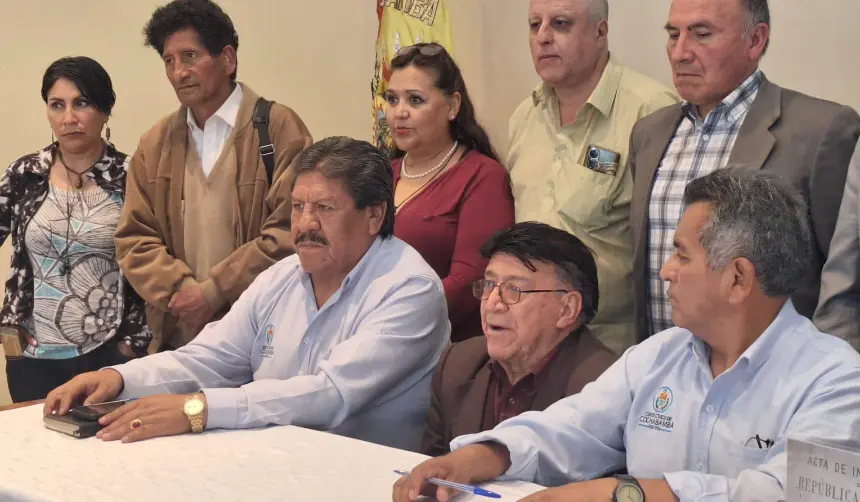 Una segunda vuelta sin guerra sucia y el inicio del proceso para el pacto fiscal, son conclusiones de la reunión nacional de cívicos