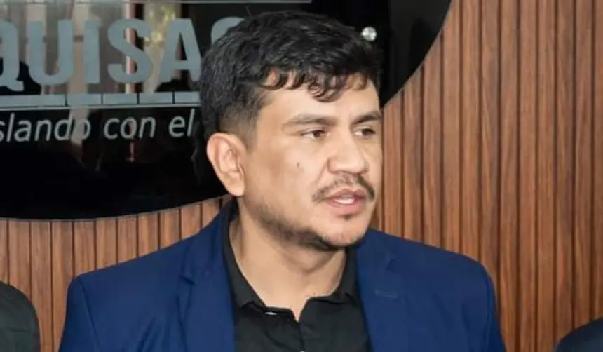 Luis Ayllón fue elegido como gobernador interino de Chuquisaca mientras Damián Condori se recupera