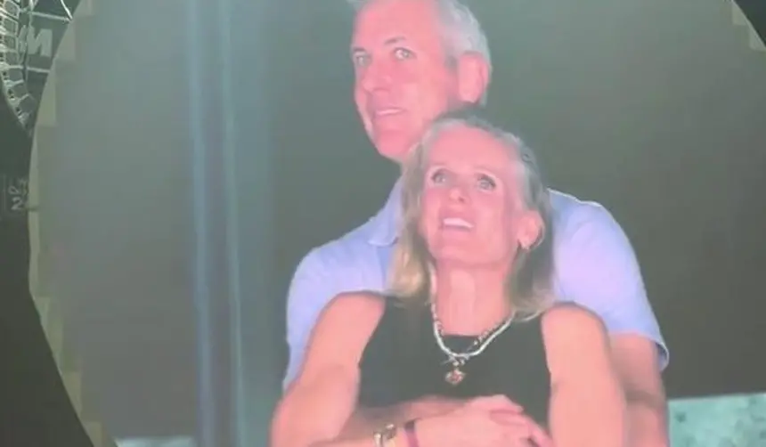 Se filtra supuesta respuesta del hombre expuesto en concierto donde se queja que su vida privada se exhibió sin permiso