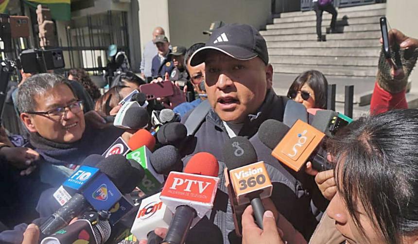 “No podemos vivir en dictadura”: Argollo rechaza ampliación del Estado de excepción y el decreto del diésel