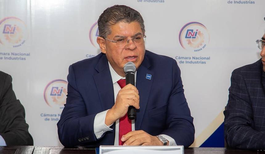 Por las fiestas patrias, Cámara de Comercio pide al Gobierno priorizar una Ley de Inversiones y reducir impuestos