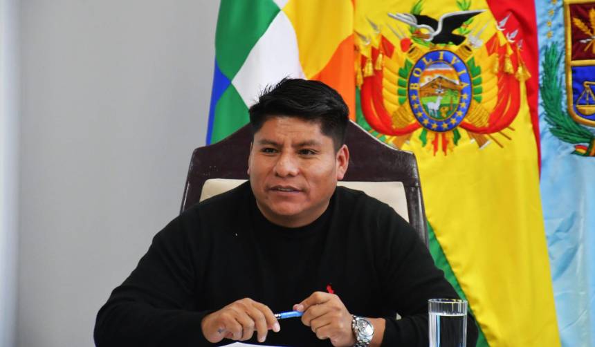 Cochabamba: Loza pide “pausa humanitaria” en las carreteras, y señala que “no está pidiendo desbloqueos”
