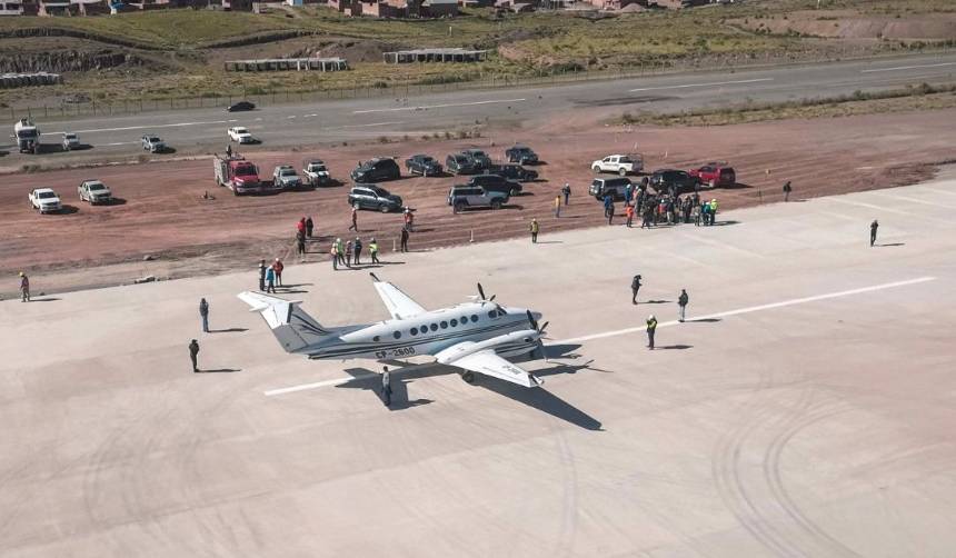 Prueba superada: Se concreta el primer aterrizaje en el aeropuerto de Potosí