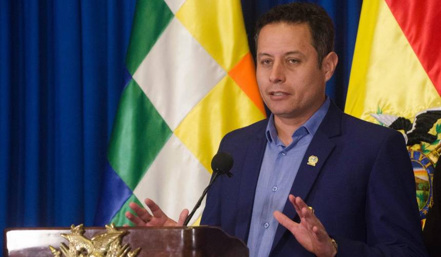 Lara pide reunión con Lupo al advertir que no tiene personal ni gasolina en la Asamblea