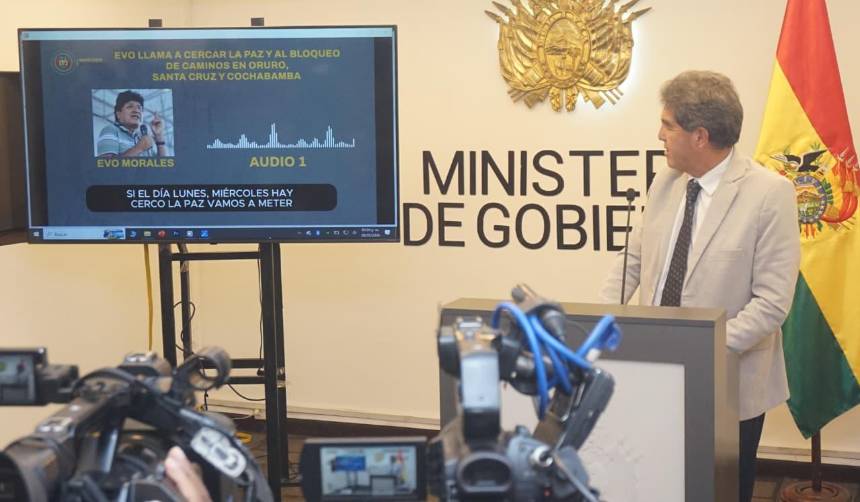 Gobierno acusa a Evo Morales de instruir movilizaciones y difunde dos audios, uno es del 2025