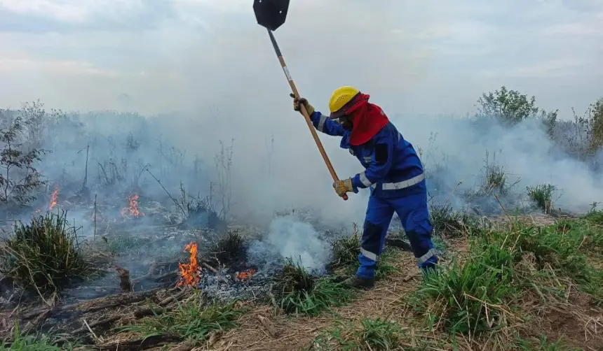 Seis incendios están activos en Bolivia, según el Gobierno