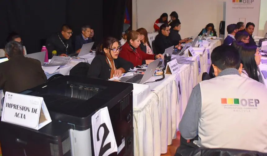 Caso Agetic: Vocales del TSE declaran en la Fiscalía y ratifican transparencia y legalidad de sus sistemas