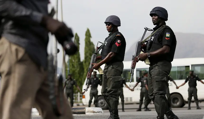 Raptan a un número indefinido de alumnos en ataque contra un colegio católico en Nigeria