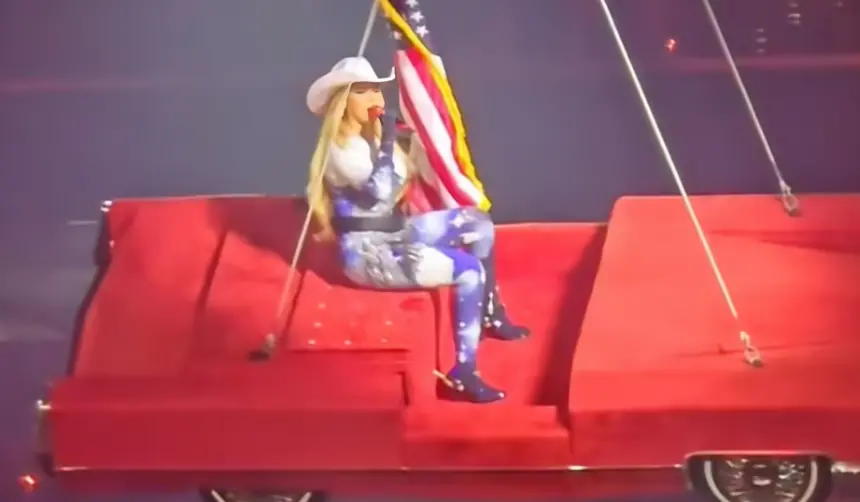 “Paren, paren”: Beyoncé sufre tremendo susto en un show cuando estaba abordo de un vehículo en el aire 