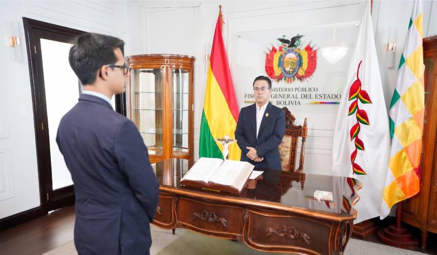 Urioste posesiona a nuevos fiscales departamentales de La Paz y Pando