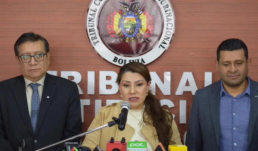 TCP instruye al TSE mantener credencial de Coaquira como magistrada del TSJ tras suspender la resolución del juez de Coroico
