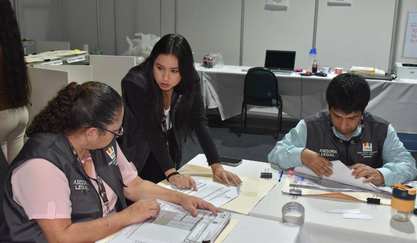 A seis días de la votación, Santa Cruz está en la recta final del conteo