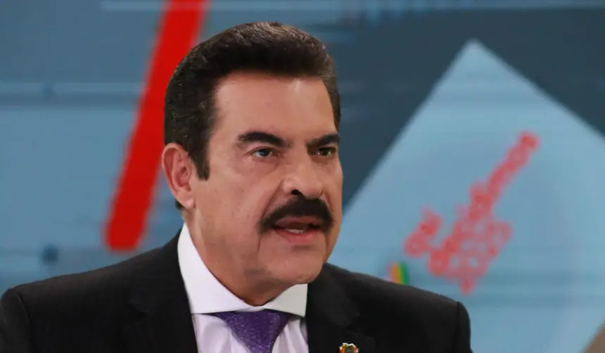 Mira la entrevista completa a Manfred Reyes Villa en Así Decidimos de Unitel