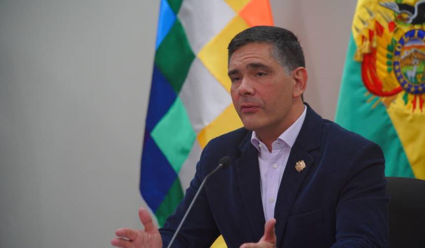 Gobierno envía un equipo a Rurrenabaque para dialogar sobre la ley de conversión de propiedades