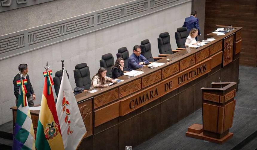 Diputados retoman la elección de vocales del TED de La Paz tras recibir el informe de la comisión que revisó las observaciones