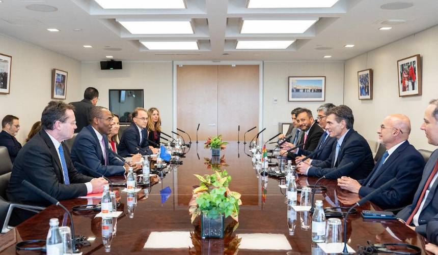 Al menos tres organismos internacionales y EEUU brindan respaldo a Rodrigo Paz, a una semana de su posesión 