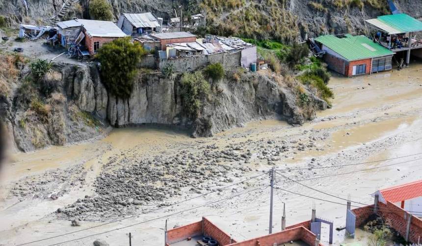 Mazamorra en Bajo Llojeta: Alcaldía de Achocalla dice que no autorizó movimientos de tierra de una inmobiliaria 