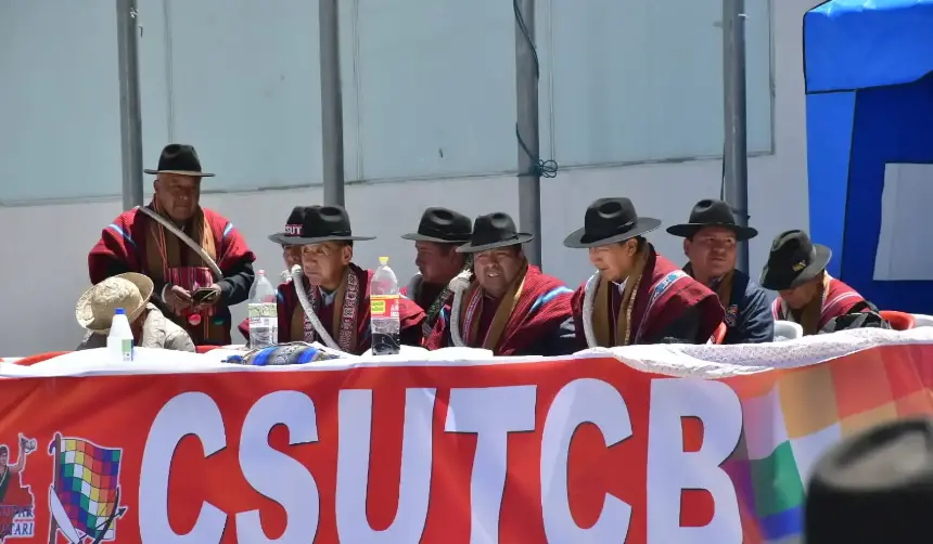 Campesinos aún no definen si participarán en marcha evista 