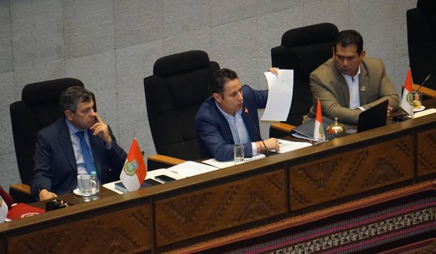 “El ministro fue notificado y sabía que debía presentarse”, dice Lara sobre la interpelación a Medinaceli