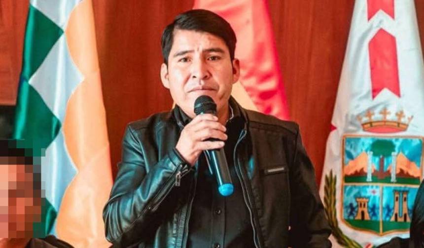 Gobernador Condori presenta una evolución favorable, pero aún no se lo puede declarar “fuera de estado crítico”