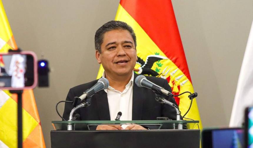 “No está en la agenda”: Gobierno descarta quitar la subvención a la gasolina y al gas y destaca plan de transición energética 