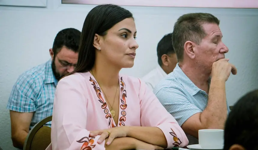 Santa Cruz: Asambleísta electa dice que legisladores salientes pretenden modificar reglamento de la Asamblea Departamental