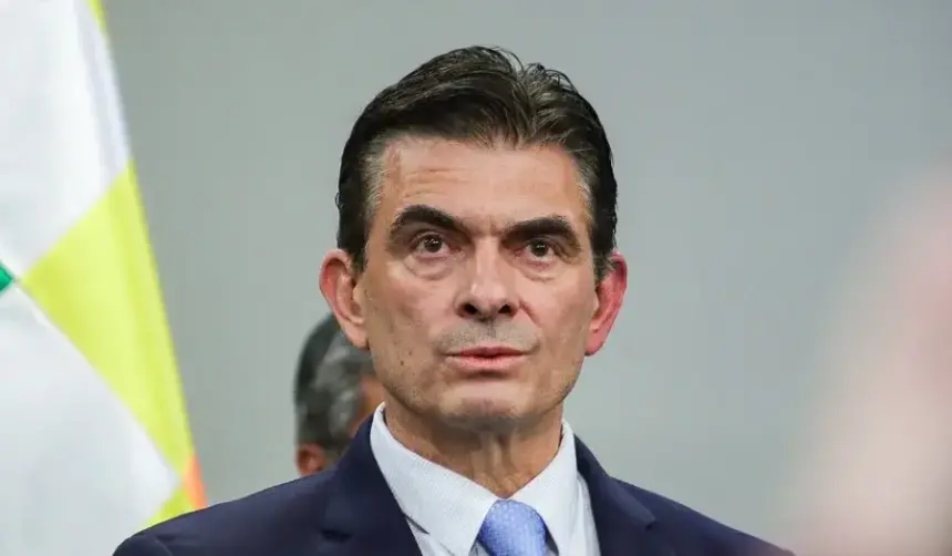 Paz sobre el modelo 50/50: “Tiene que haber metodología, no es solo repartir recursos”